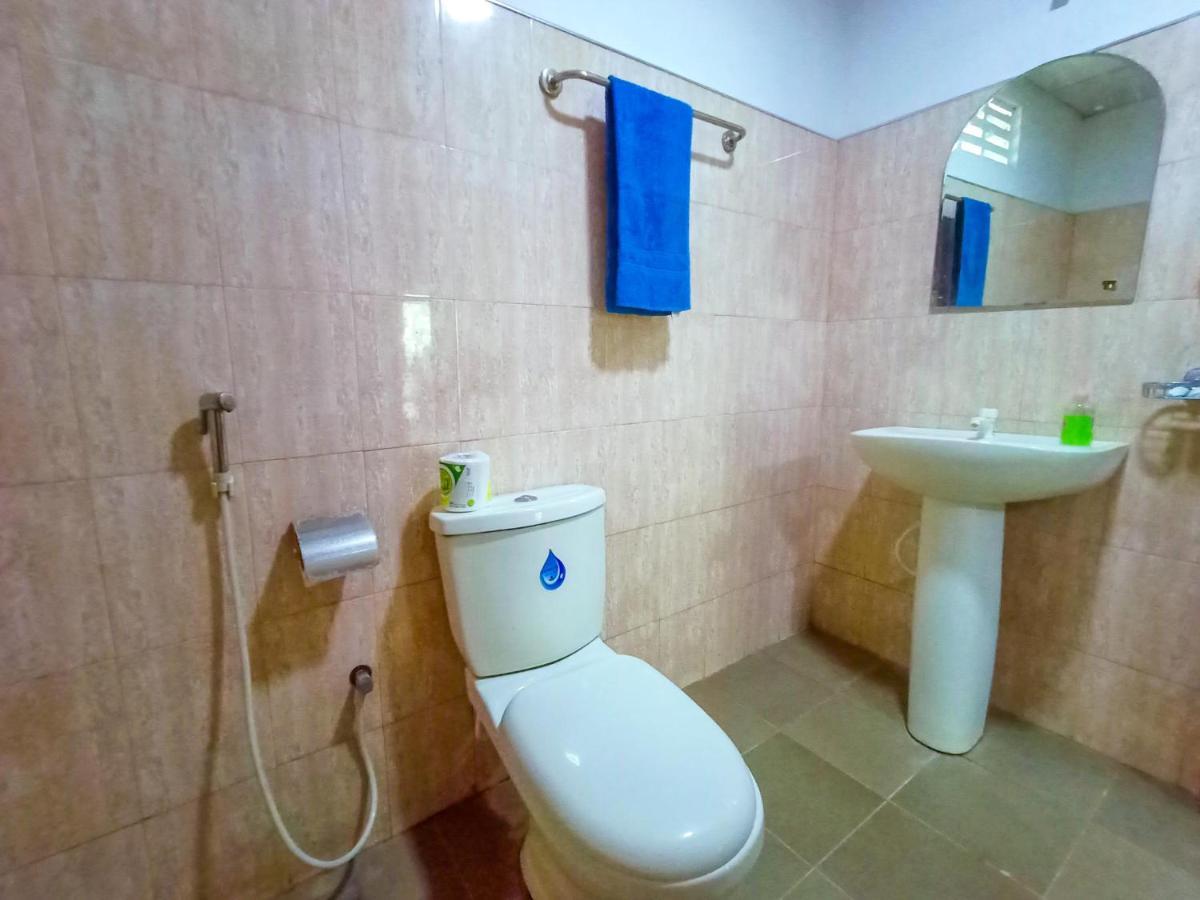 Sun Flower Homestay Sigirîya Extérieur photo